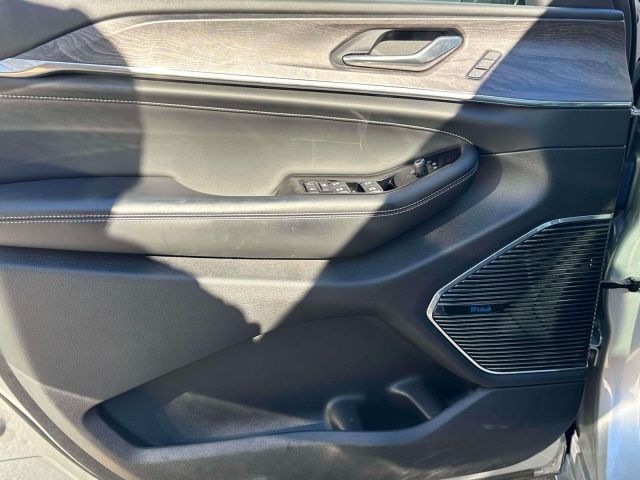 2022 Jeep Grand Cherokee Overland 4x4