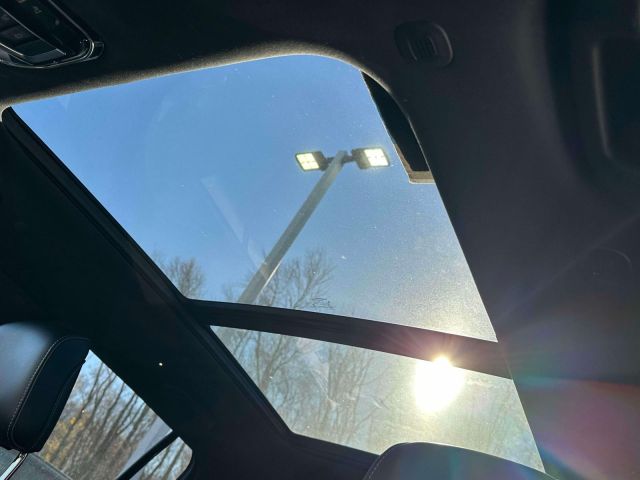 2022 Jeep Grand Cherokee Overland 4x4