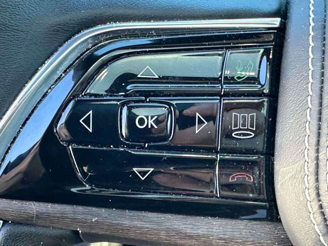 2022 Jeep Grand Cherokee Overland 4x4