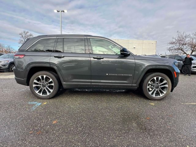2022 Jeep Grand Cherokee Overland 4x4
