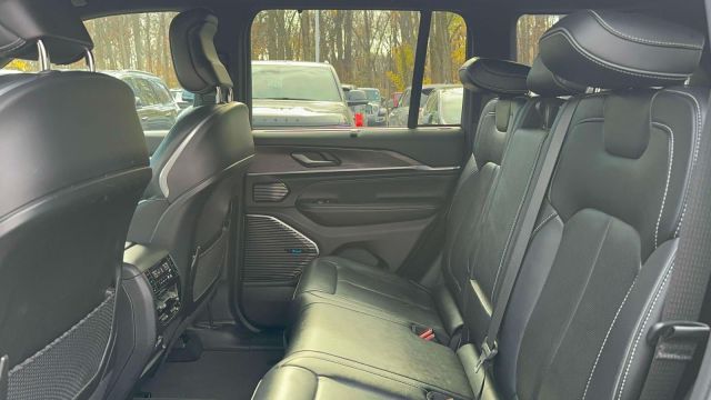 2022 Jeep Grand Cherokee Overland 4x4