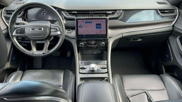 2022 Jeep Grand Cherokee Overland 4x4