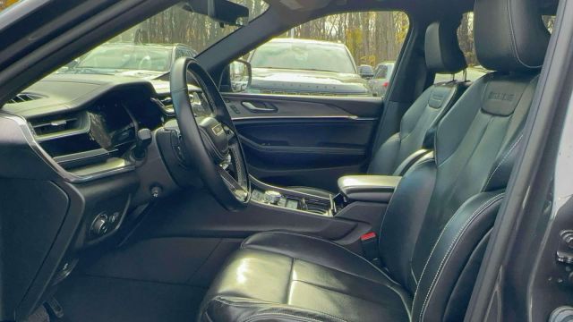 2022 Jeep Grand Cherokee Overland 4x4