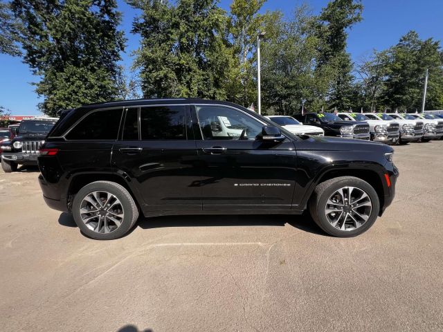 2022 Jeep Grand Cherokee Overland 4x4