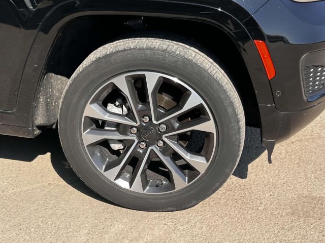 2022 Jeep Grand Cherokee Overland 4x4