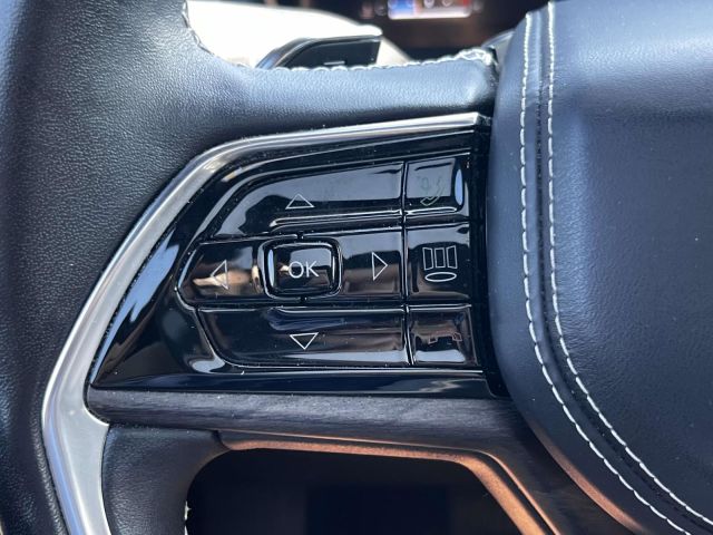 2022 Jeep Grand Cherokee Overland 4x4