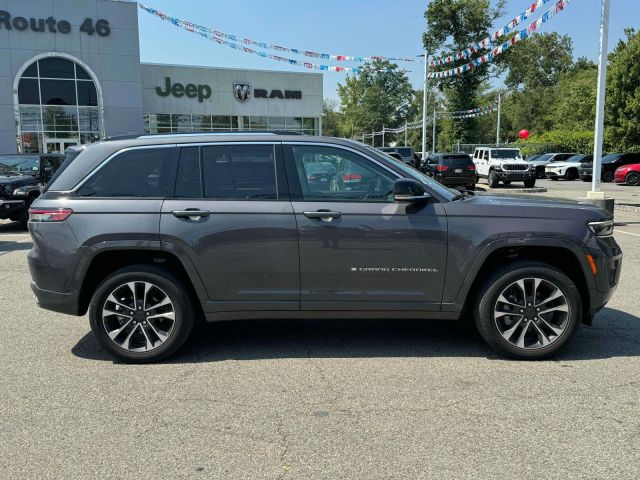 2022 Jeep Grand Cherokee Overland 4x4