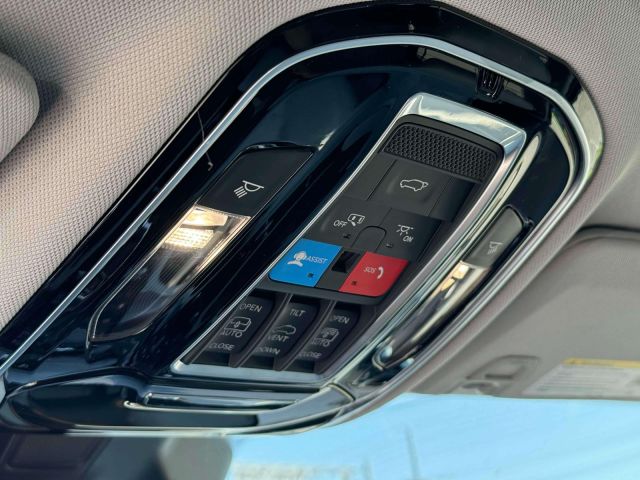2022 Jeep Grand Cherokee Overland 4x4