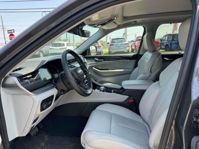 2022 Jeep Grand Cherokee Overland 4x4