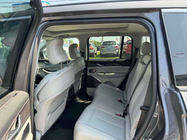 2022 Jeep Grand Cherokee Overland 4x4