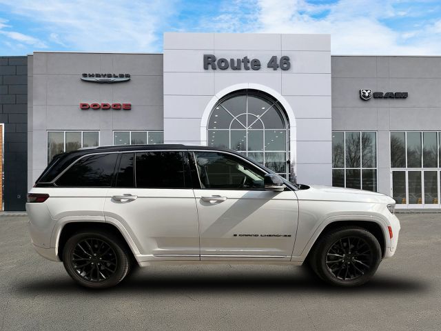 2022 Jeep Grand Cherokee Summit 4x4