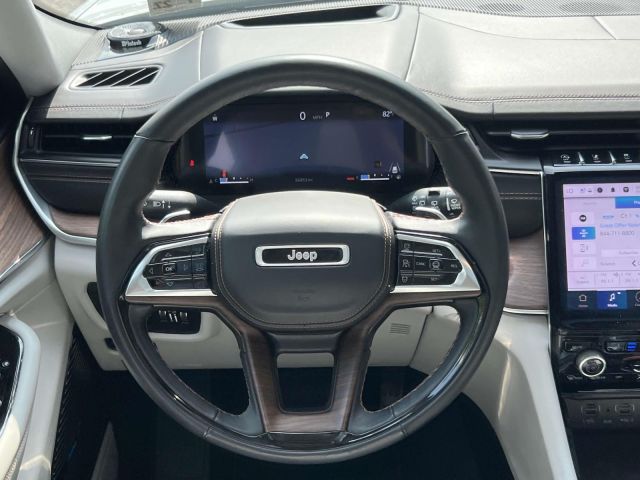2022 Jeep Grand Cherokee Summit 4x4