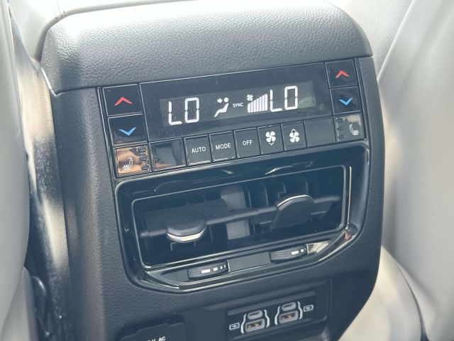 2022 Jeep Grand Cherokee Summit 4x4