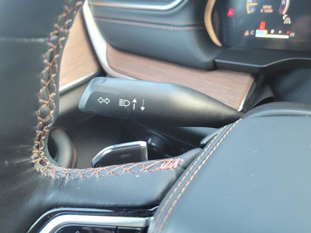 2022 Jeep Grand Cherokee Summit 2022 Jeep Grand Cherokee Summit