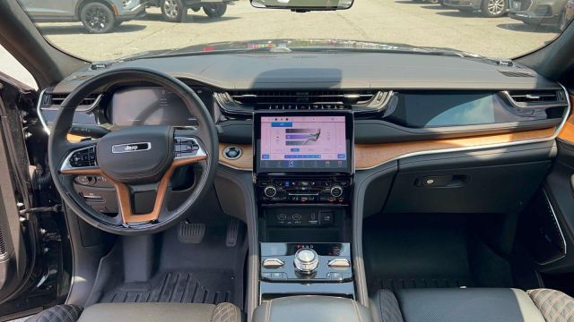 2022 Jeep Grand Cherokee Summit Reserve 4x4