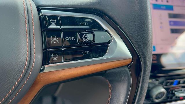 2022 Jeep Grand Cherokee Summit Reserve 4x4