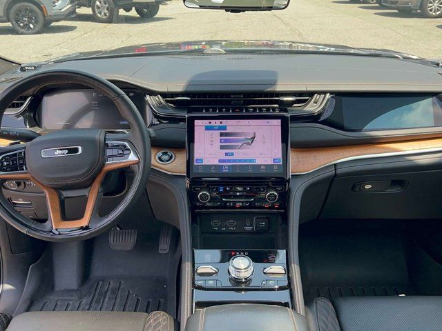 2022 Jeep Grand Cherokee Summit Reserve