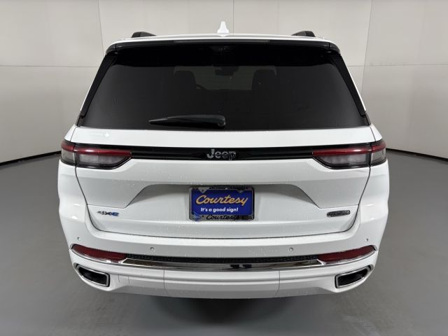 2022 Jeep Grand Cherokee Overland 4xe 2022 Jeep Grand Cherokee Overland 4xe