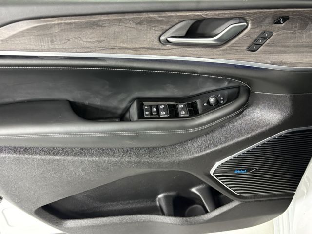 2022 Jeep Grand Cherokee Overland 4xe 2022 Jeep Grand Cherokee Overland 4xe