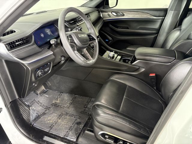 2022 Jeep Grand Cherokee Overland 4xe 2022 Jeep Grand Cherokee Overland 4xe