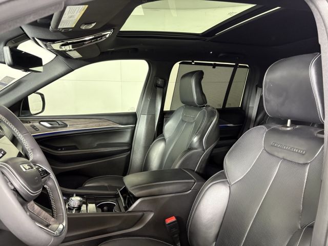 2022 Jeep Grand Cherokee Overland 4xe 2022 Jeep Grand Cherokee Overland 4xe