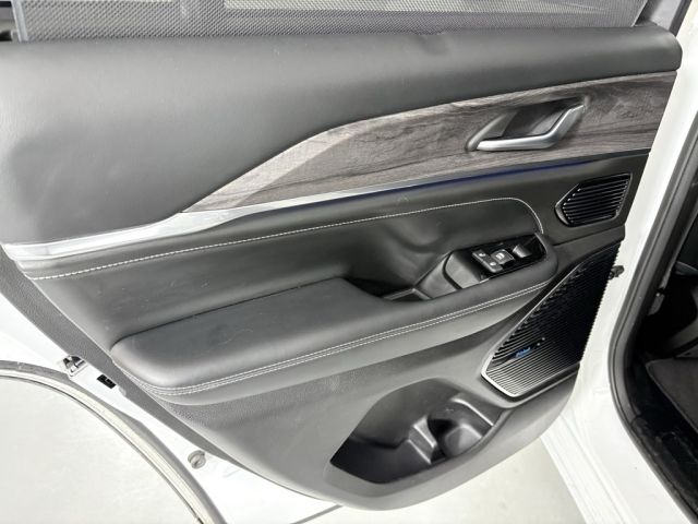 2022 Jeep Grand Cherokee Overland 4xe 2022 Jeep Grand Cherokee Overland 4xe