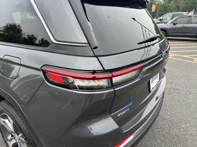 2022 Jeep Grand Cherokee 4xe 4x4