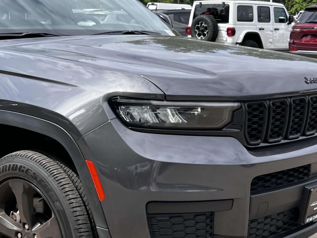 2022 Jeep Grand Cherokee L Altitude 4x4