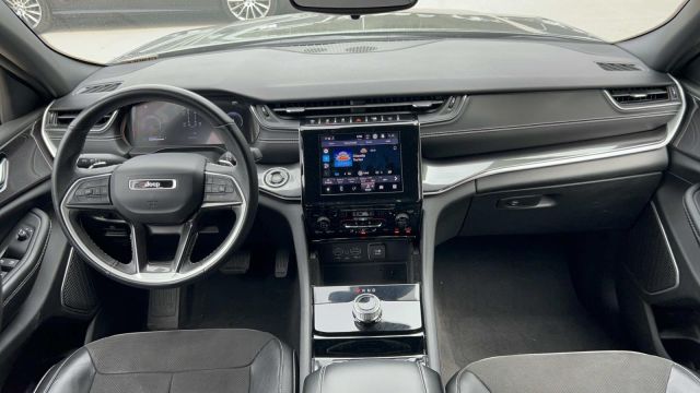 2022 Jeep Grand Cherokee L Altitude 4x4