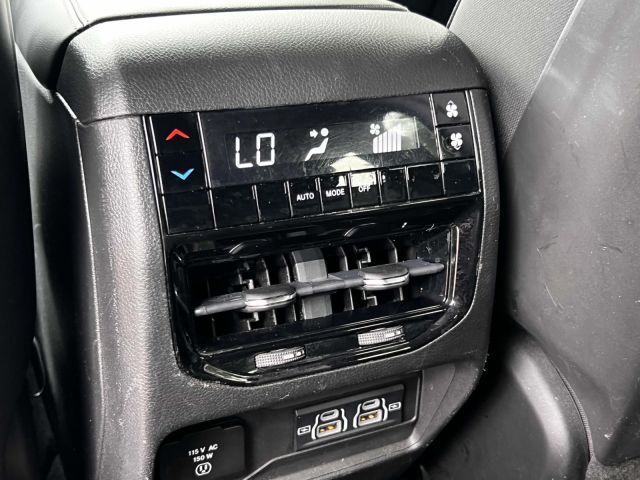 2022 Jeep Grand Cherokee L Altitude 4x4