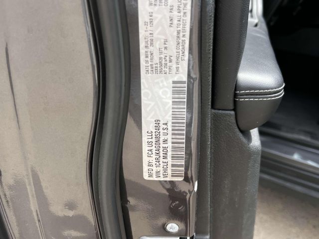 2022 Jeep Grand Cherokee L Altitude 4x4