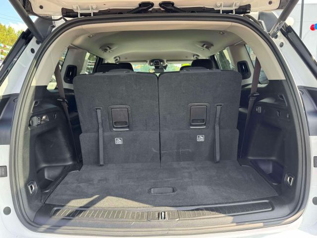 2022 Jeep Grand Cherokee L Laredo 4x4