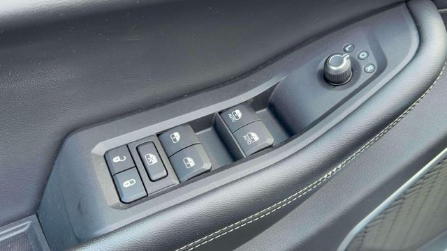 2022 Jeep Grand Cherokee L Laredo 4x4
