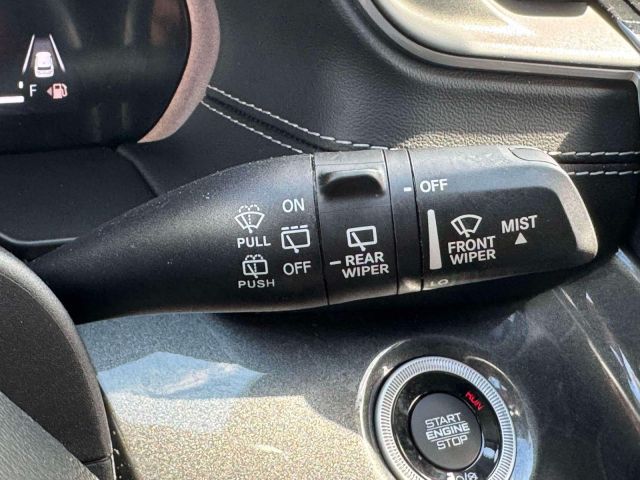 2022 Jeep Grand Cherokee L Laredo 4x4