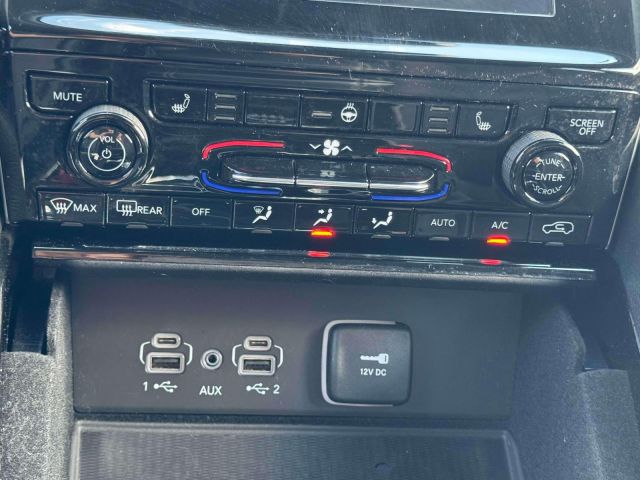 2022 Jeep Grand Cherokee L Laredo 4x4