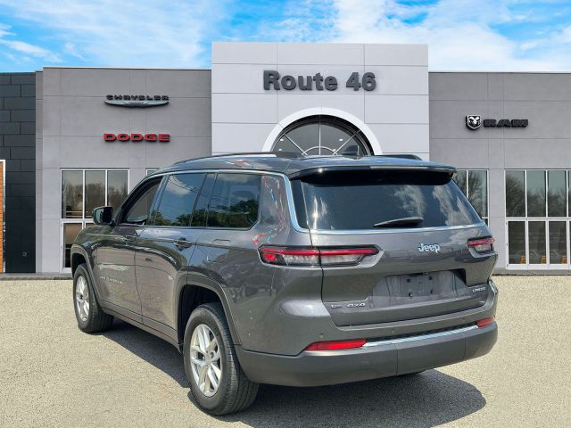 2022 Jeep Grand Cherokee L Laredo 4x4