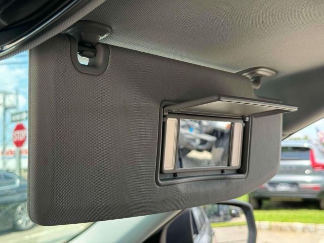 2022 Jeep Grand Cherokee L Laredo 4x4