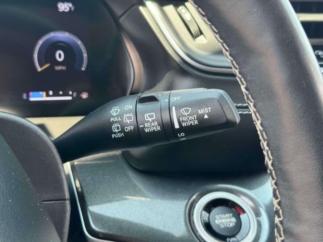 2022 Jeep Grand Cherokee L Laredo 4x4