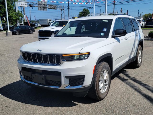 2022 Jeep Grand Cherokee L Laredo 4x4