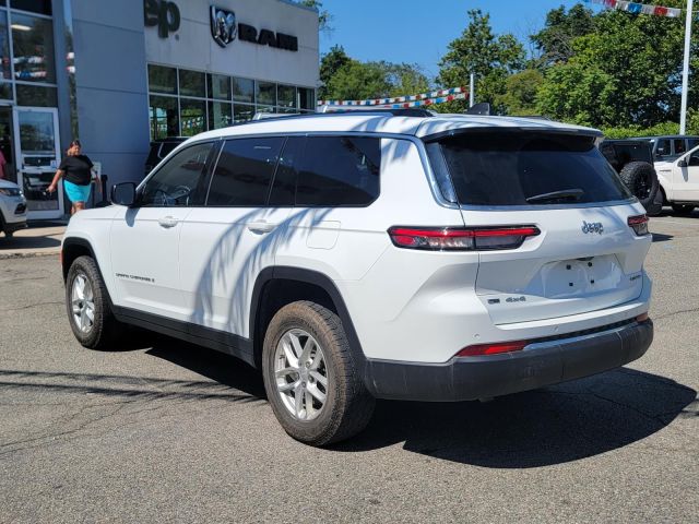2022 Jeep Grand Cherokee L Laredo 4x4