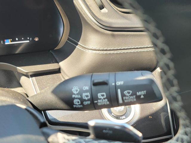 2022 Jeep Grand Cherokee L Laredo 4x4