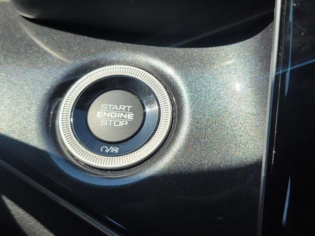 2022 Jeep Grand Cherokee L Laredo 4x4