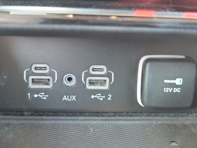 2022 Jeep Grand Cherokee L Laredo 4x4