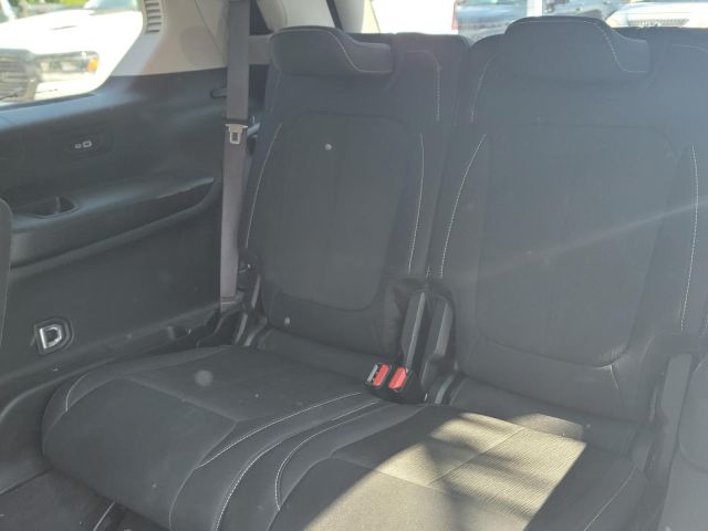2022 Jeep Grand Cherokee L Laredo 4x4