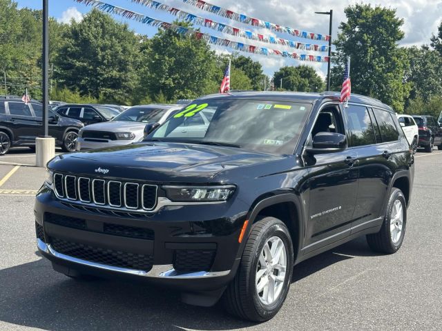 2022 Jeep Grand Cherokee L Laredo 4x4