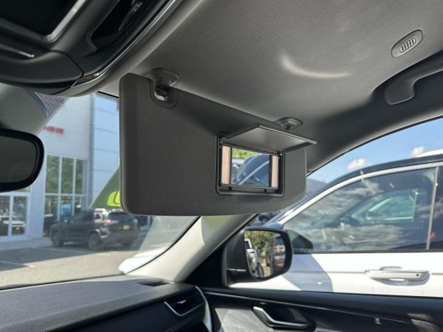 2022 Jeep Grand Cherokee L Laredo 4x4