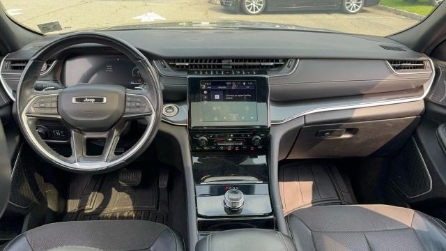 2022 Jeep Grand Cherokee L Altitude 4x4