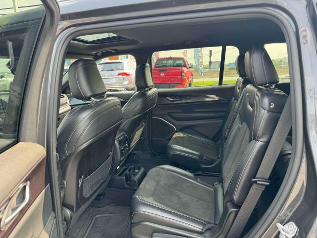 2022 Jeep Grand Cherokee L Altitude 4x4