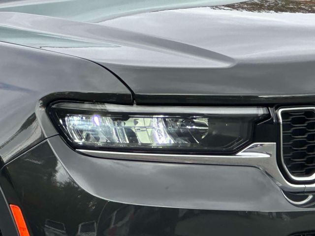 2022 Jeep Grand Cherokee L Limited 4x4 2022 Jeep Grand Cherokee L Limited 4x4