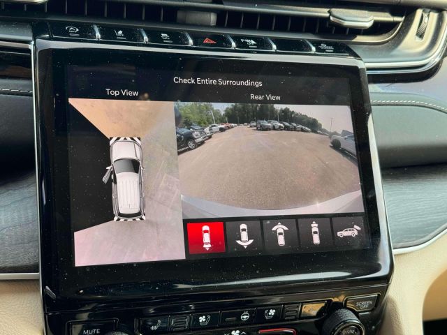 2022 Jeep Grand Cherokee L Limited 4x4